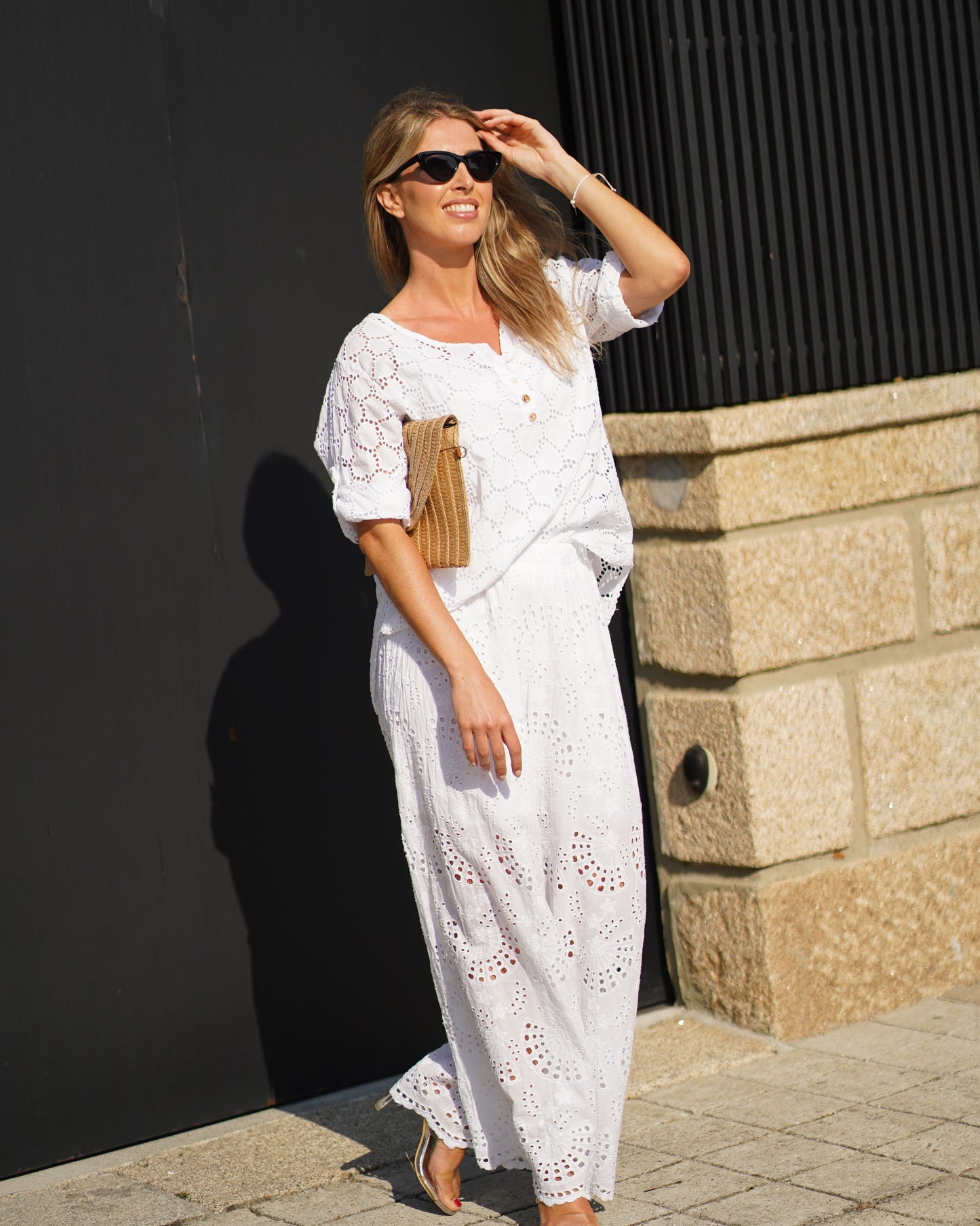 Pantalona bordada com forro