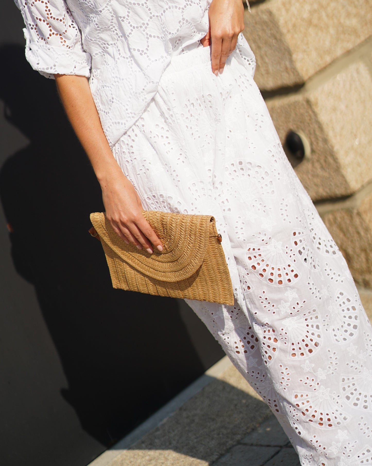 Pantalona bordada com forro