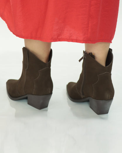 Botim Texana Castanho