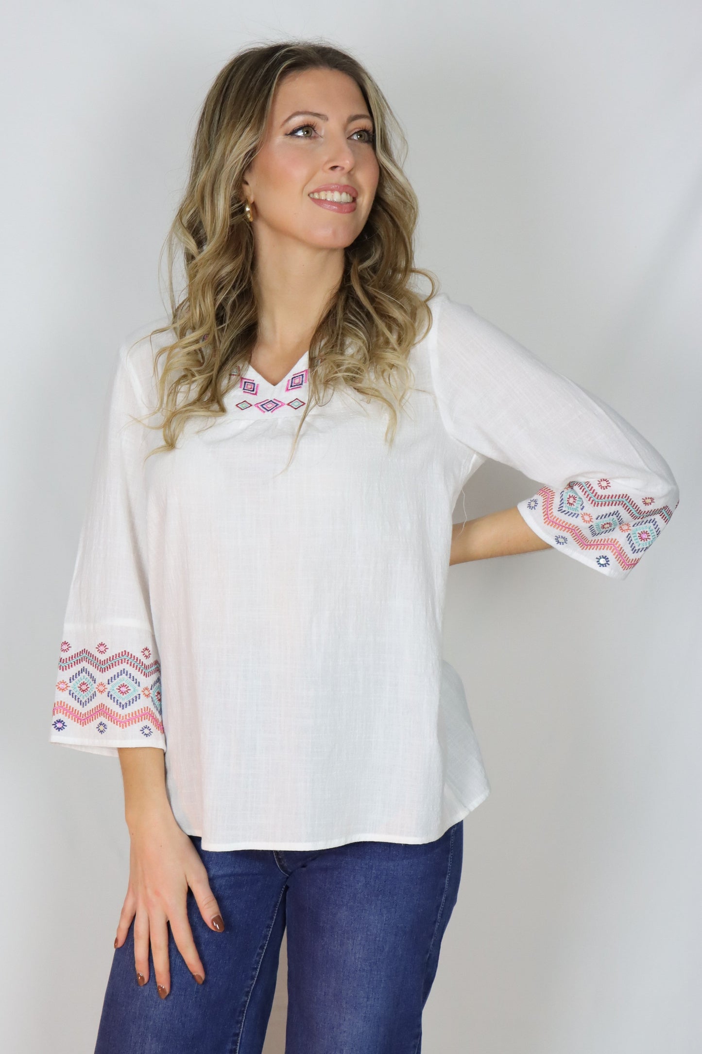 Blusa com bordado em relevo
