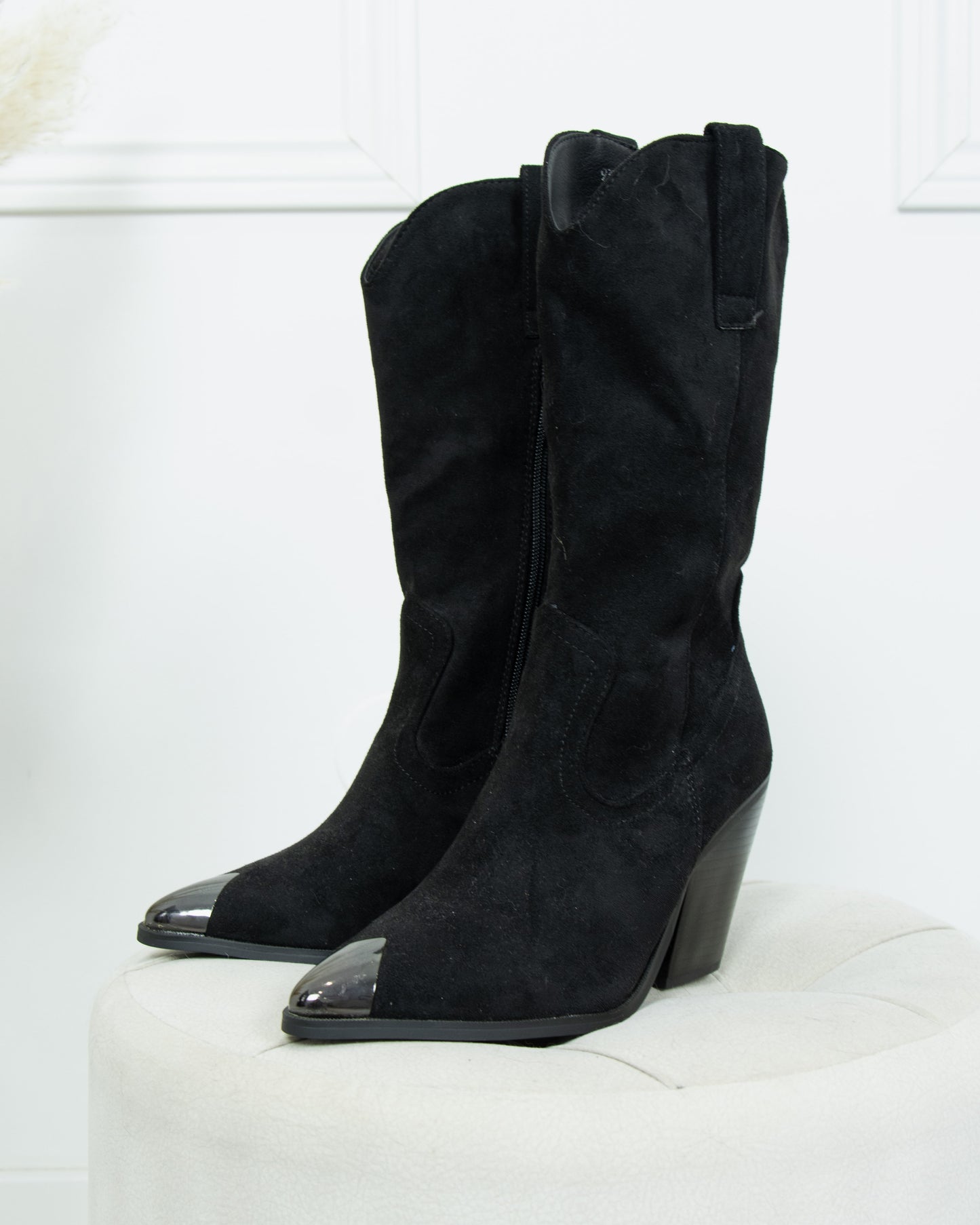 Bota Texana Preta em Camurça